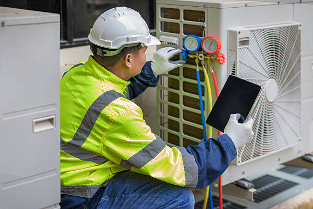 Professional Hvac Installation technician working in Woodsboro, MD